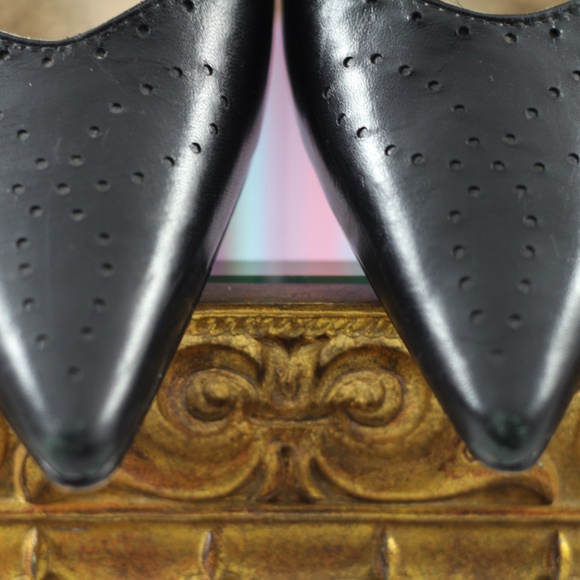 Bandolino Black Leather Heels - Picture 7 of 16